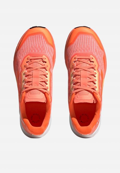 5695ac8f7e604a734cf39adceac2440c